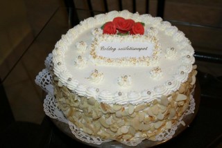 SZÜLETÉSNAPI TORTA