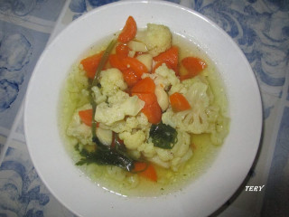 KARFIOL-LEVES.